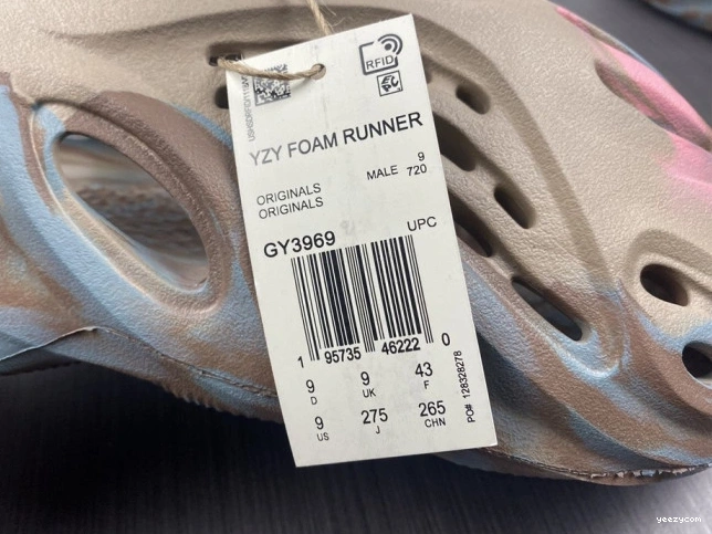 GY3969 Adidas Runner Foam Yeezy 1023